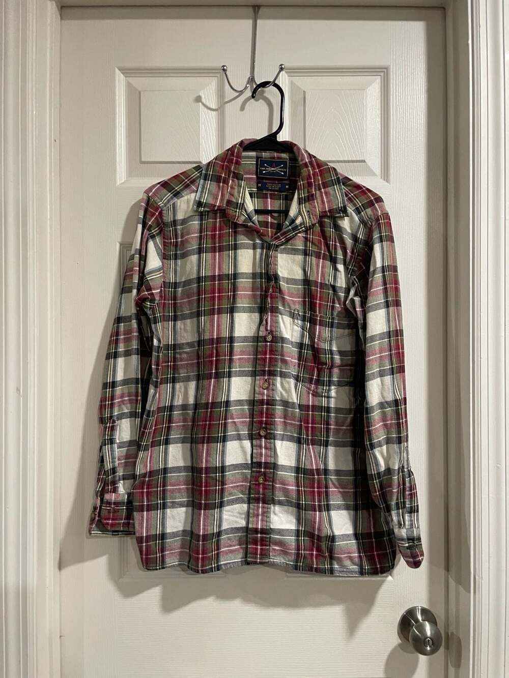 The Arrow Company Men's Long Sleeve Red Green Plaid Button Down Shirt Size M